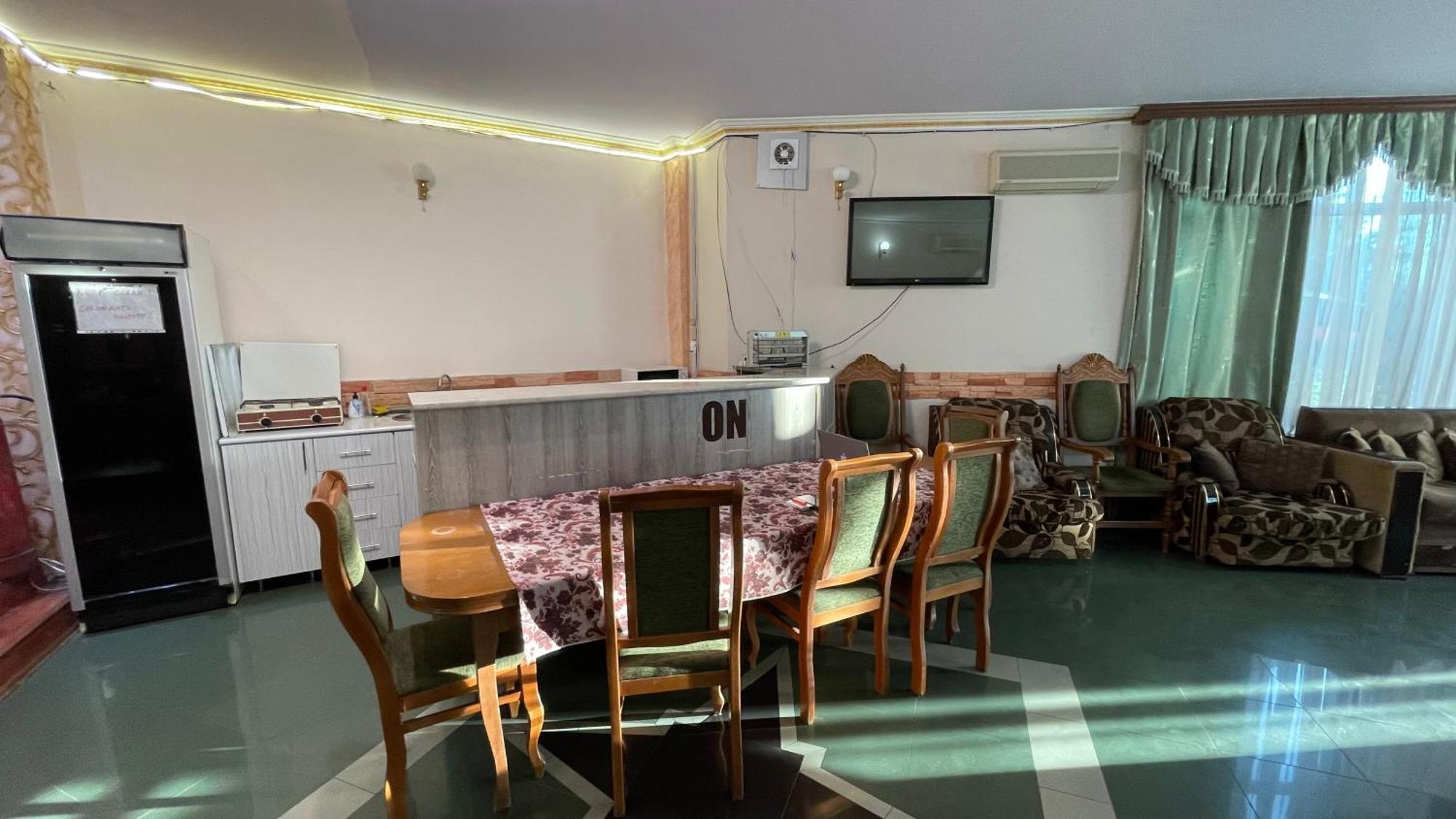 Citrus Guest House Ереван Экстерьер фото