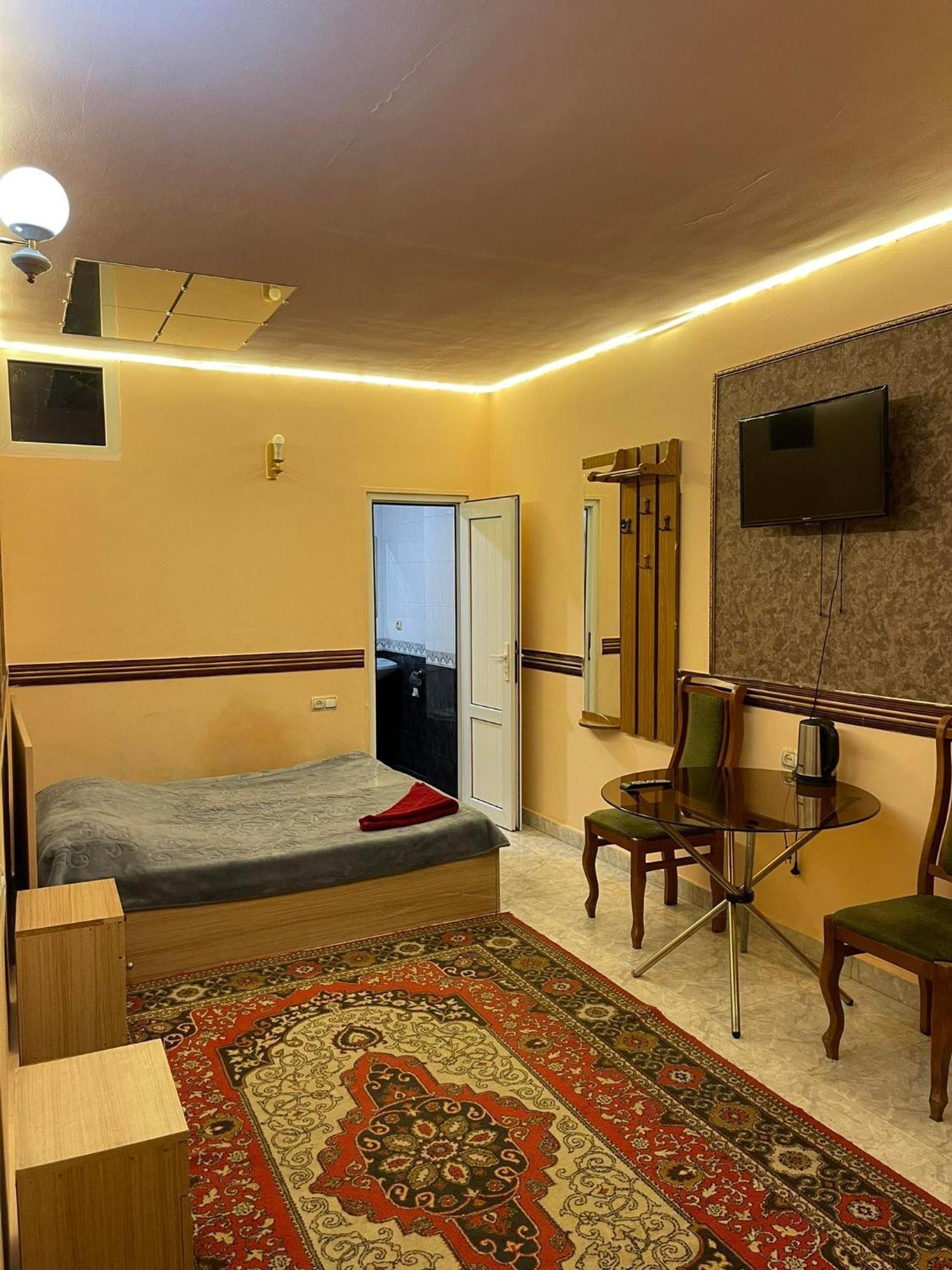 Citrus Guest House Ереван Экстерьер фото